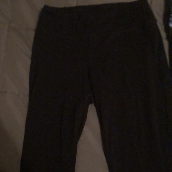 2 pairs of leggings one pair of comfy pants - Picture 4 of 4